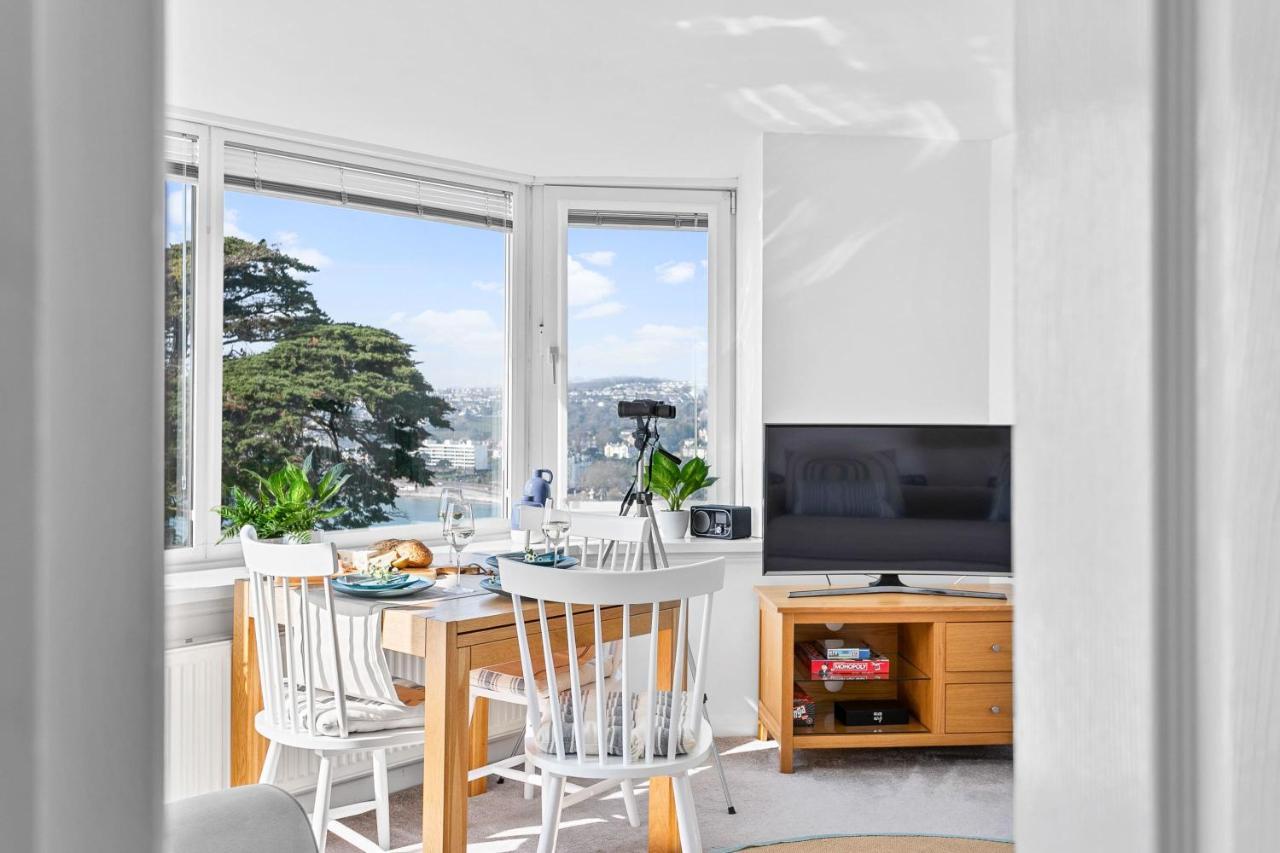Wellswood Apartment - Sunny Apartment With Stunning Sea Views And Private Balcony Torquay Eksteriør billede