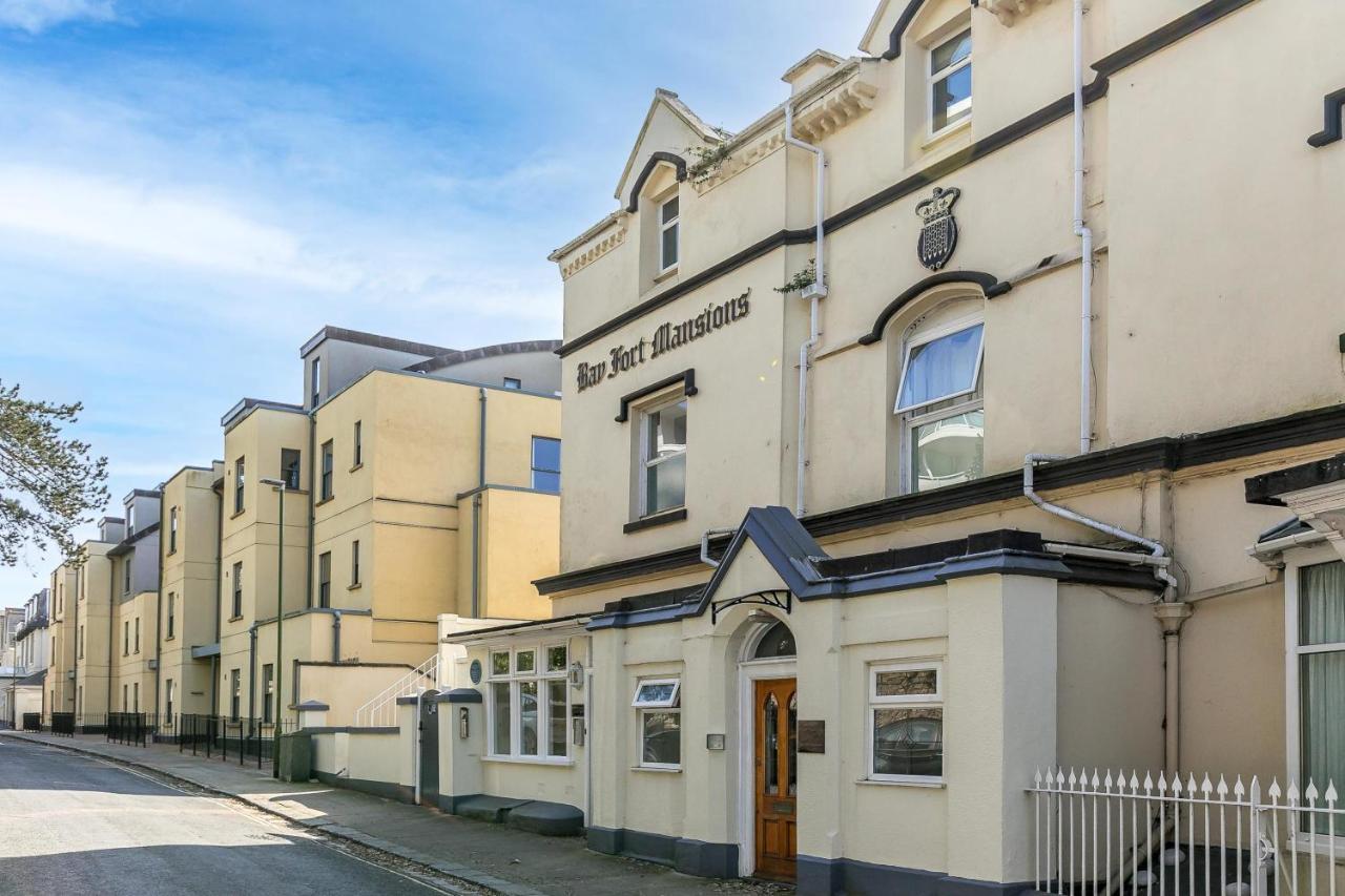 Wellswood Apartment - Sunny Apartment With Stunning Sea Views And Private Balcony Torquay Eksteriør billede