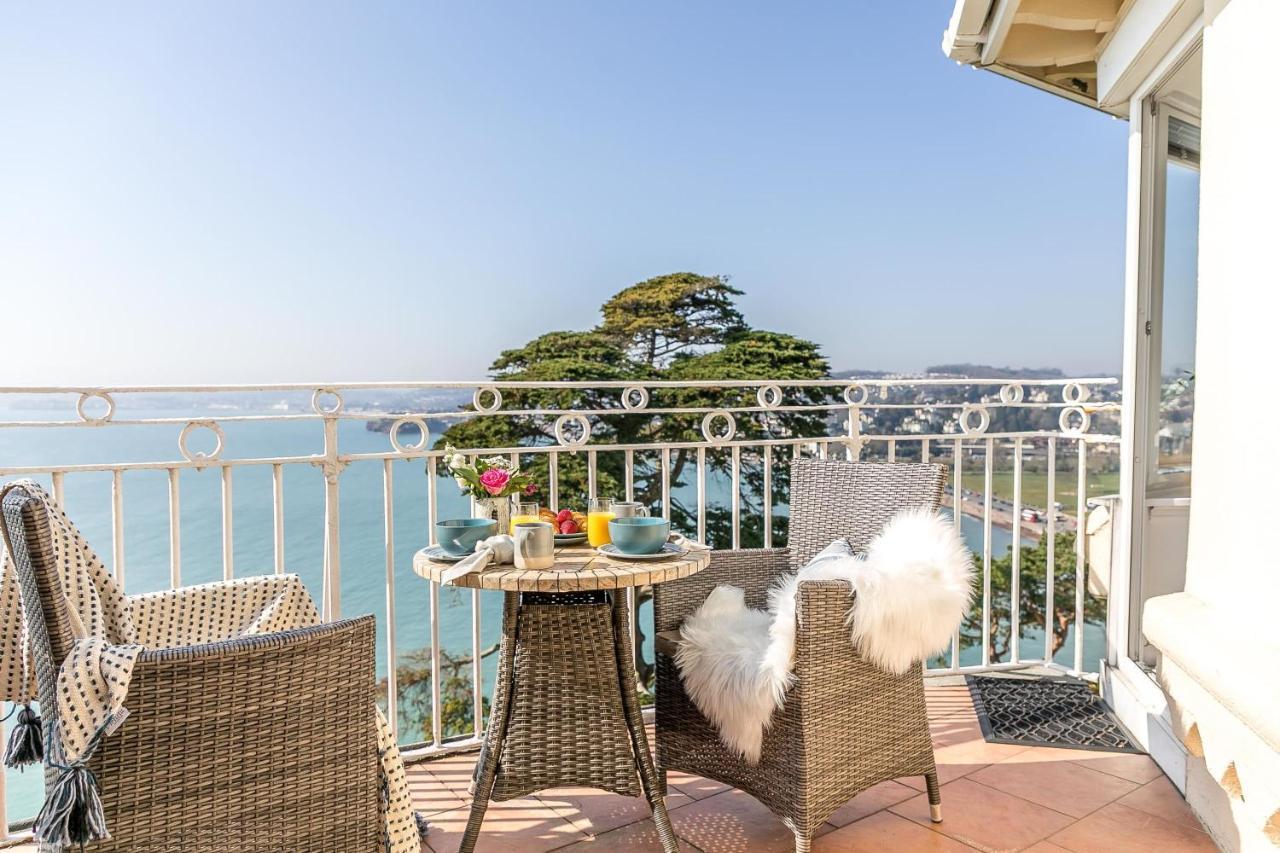 Wellswood Apartment - Sunny Apartment With Stunning Sea Views And Private Balcony Torquay Eksteriør billede