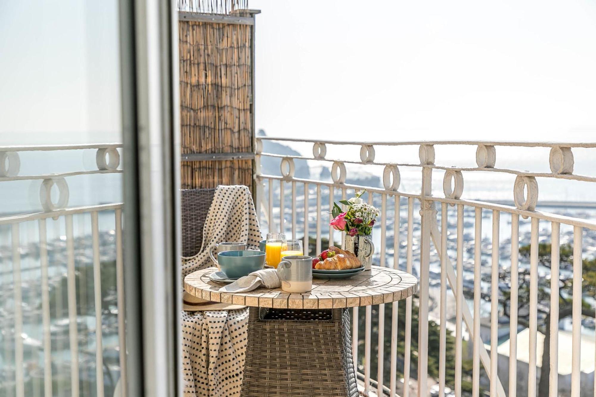Wellswood Apartment - Sunny Apartment With Stunning Sea Views And Private Balcony Torquay Eksteriør billede